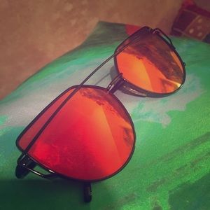 🔥Red Sunglasses 🕶